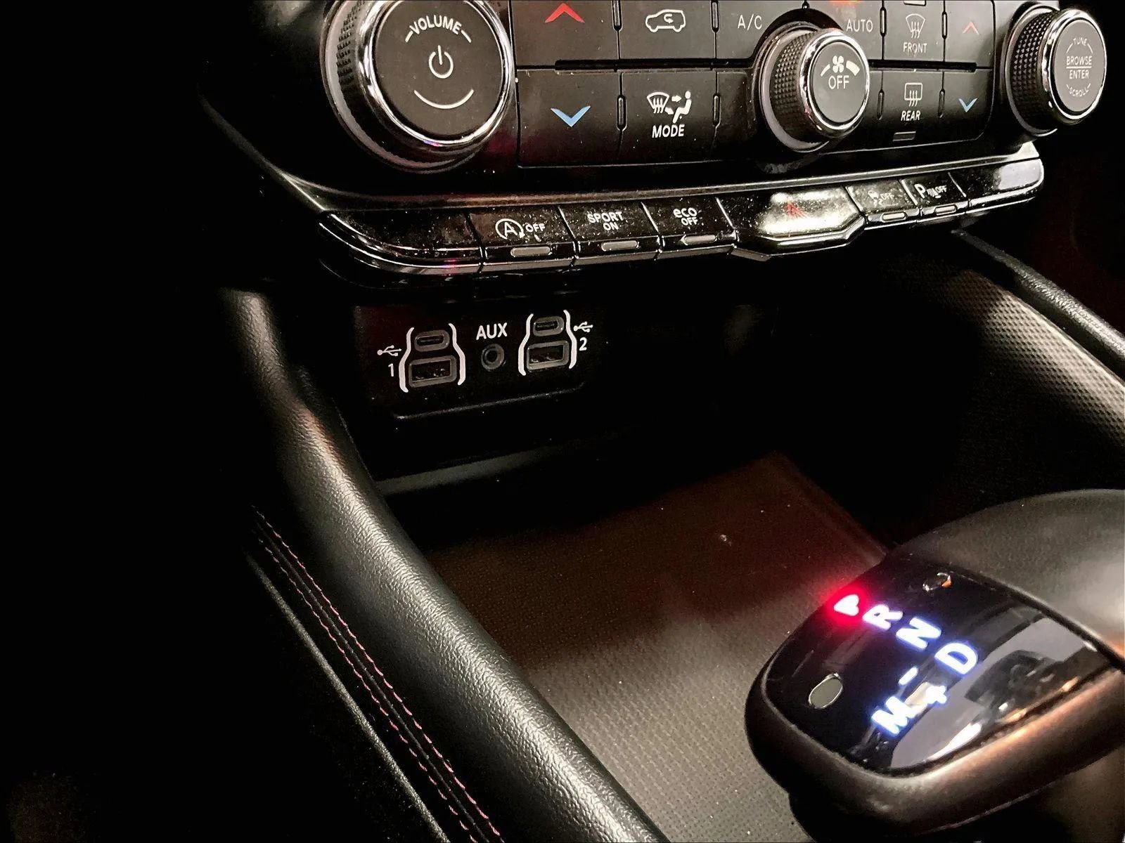 Used 2023 Dodge Durango GT image 32
