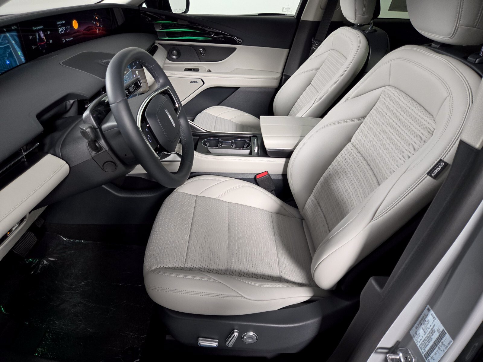 New 2026 Lincoln Nautilus Reserve w/ Jet Appearance Package AWD/4WD image 13