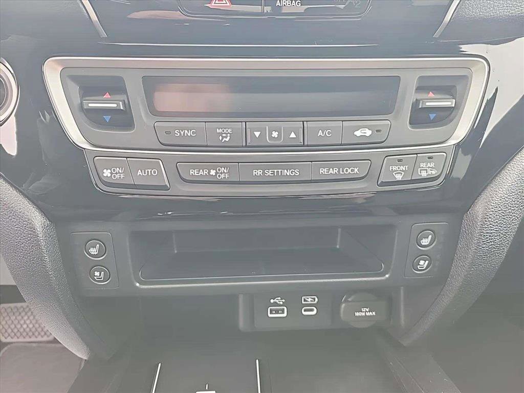 Used 2025 Honda Ridgeline Black Edition image 16