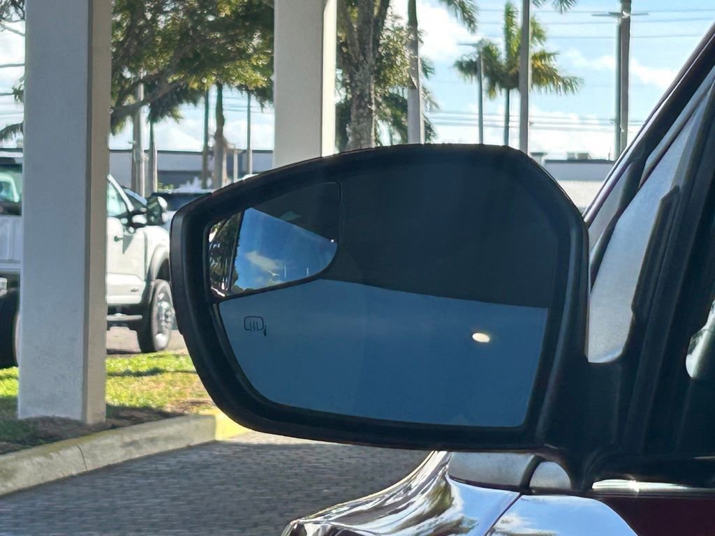 Used 2018 Ford Escape SEL image 18