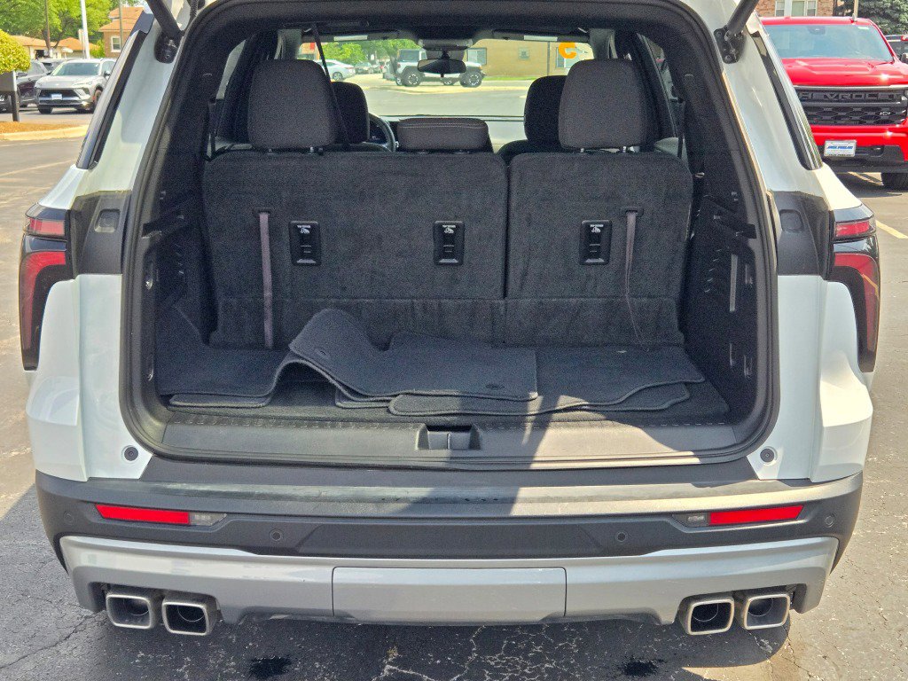 Certified 2025 Chevrolet Traverse LT image 13
