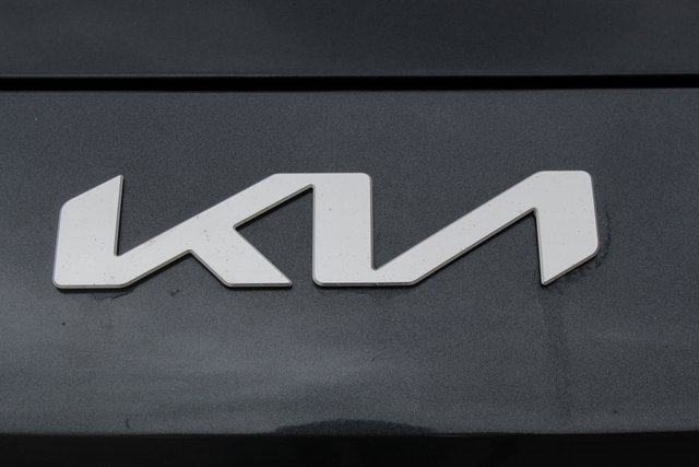 Used 2023 Kia Forte LXS image 18