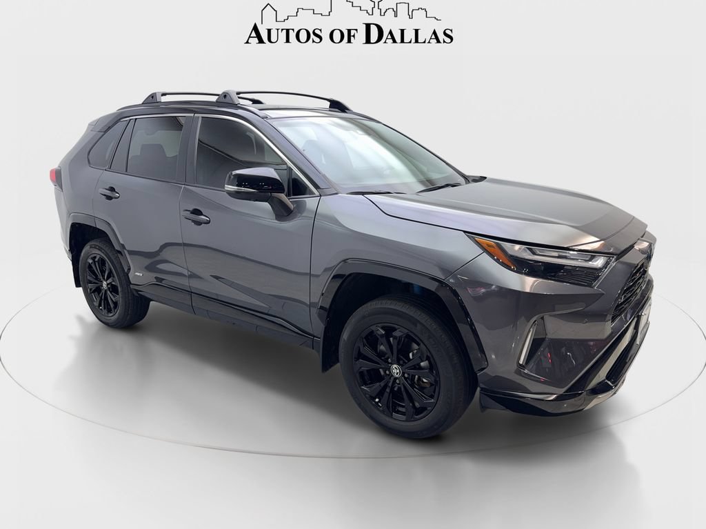 Used 2023 Toyota RAV4 XSE AWD/4WD image 4