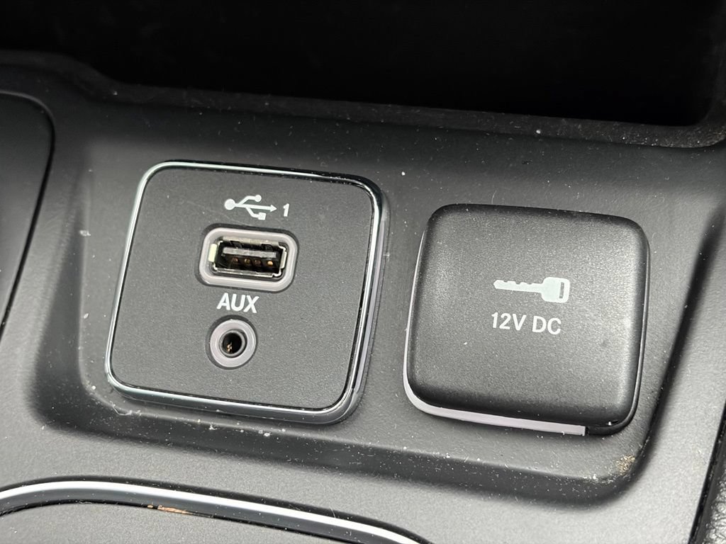 Used 2022 Jeep Cherokee Latitude Lux AWD/4WD image 30