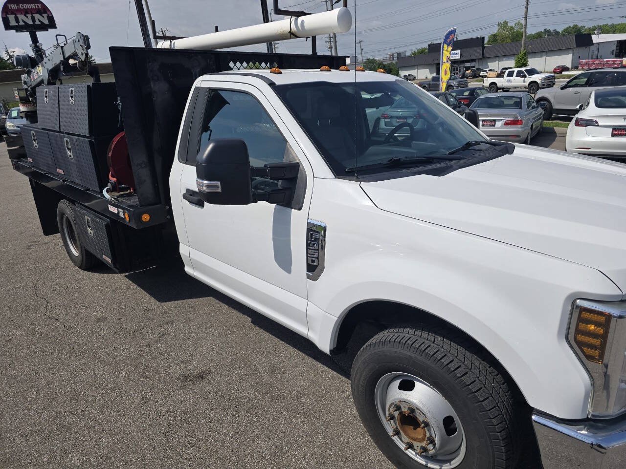 Used 2018 Ford F350 XL w/ Power Equipment Group RWD image 5