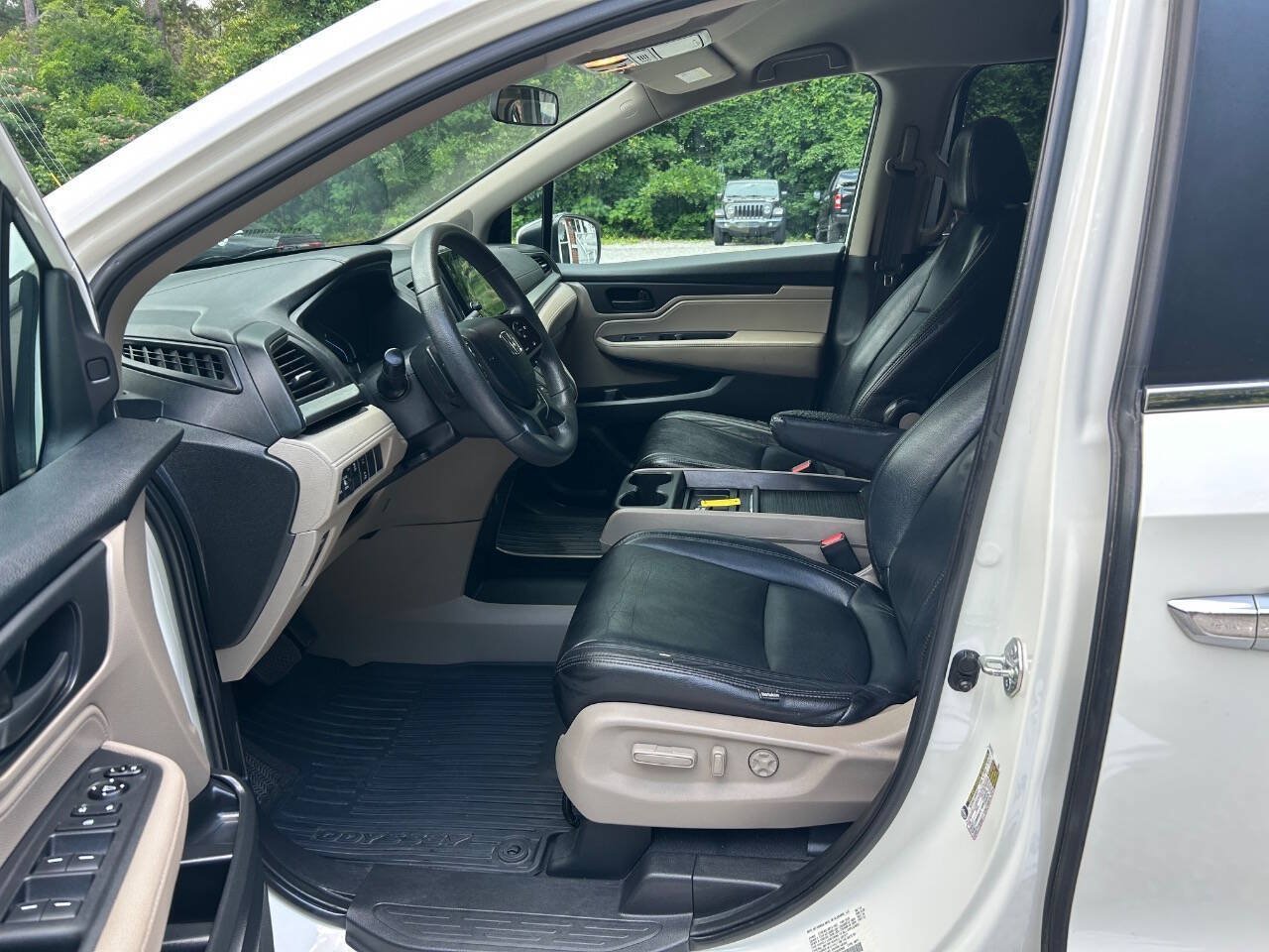 Used 2019 Honda Odyssey EX image 11