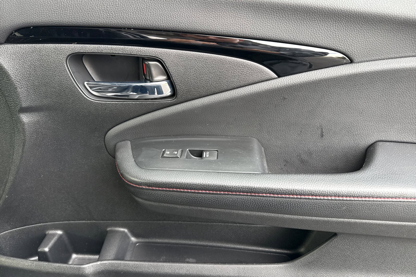 Used 2021 Honda Pilot Black Edition image 23