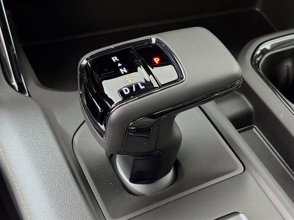 Certified 2026 GMC Sierra 1500 AT4 w/ Technology Package AWD/4WD image 22