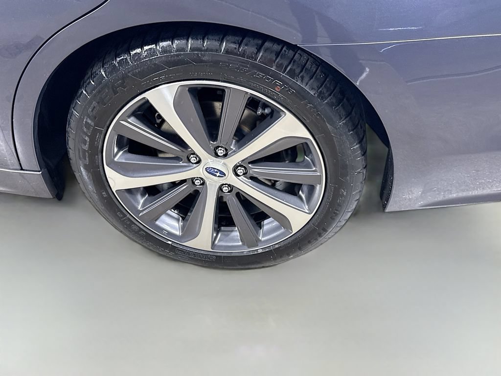 Used 2015 Subaru Legacy 3.6R Limited AWD/4WD image 9