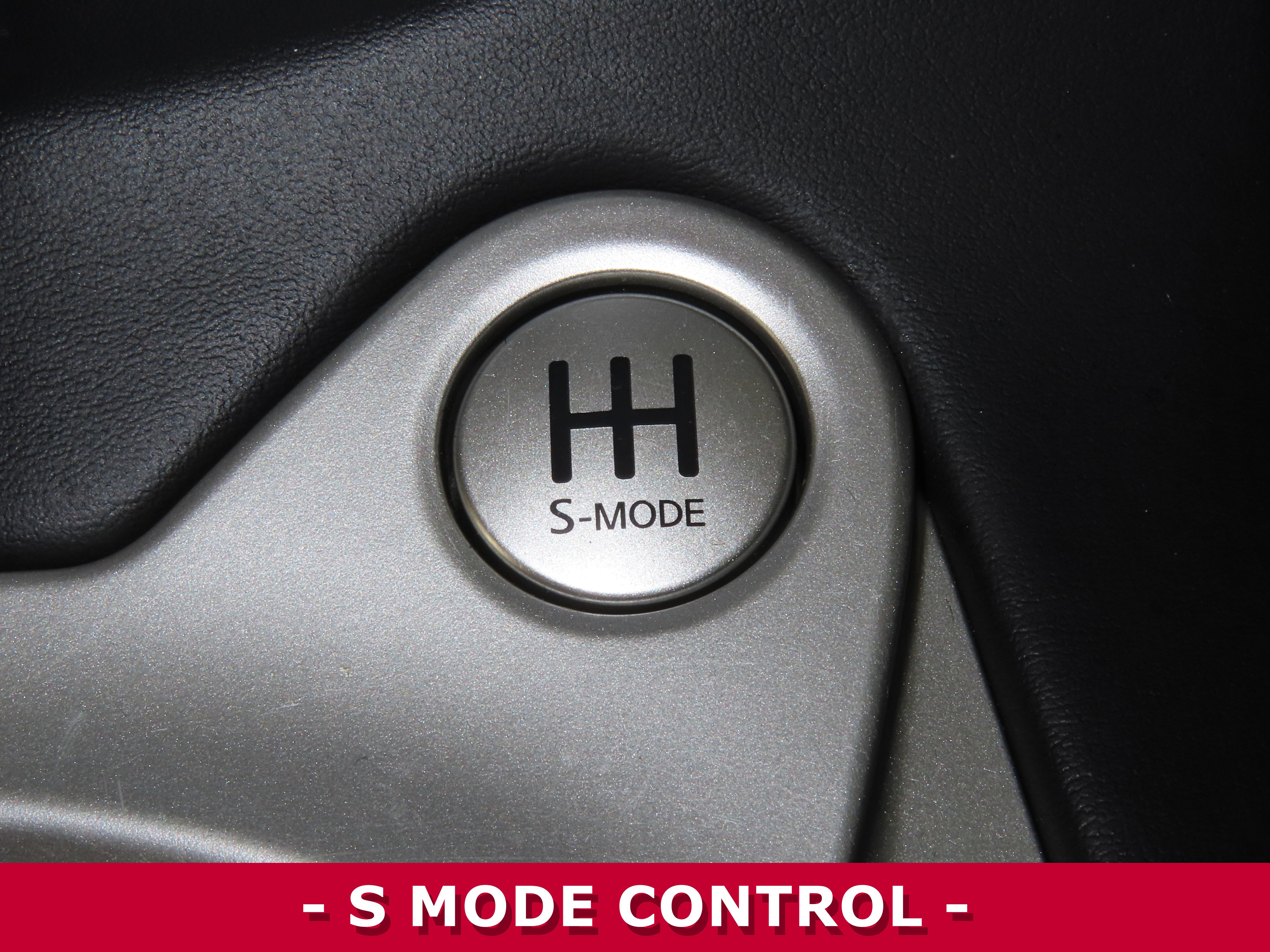 Used 2017 Nissan 370Z w/ Sport Package image 18