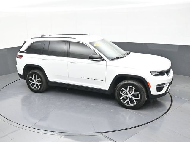 Used 2024 Jeep Grand Cherokee Limited w/ Trailer Tow Package AWD/4WD image 63