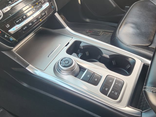 Used 2021 Ford Explorer Limited w/ Equipment Group 301A RWD image 16