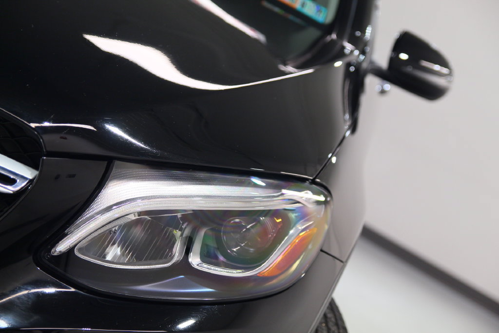 Certified 2019 Mercedes-Benz GLC 300 4MATIC image 10