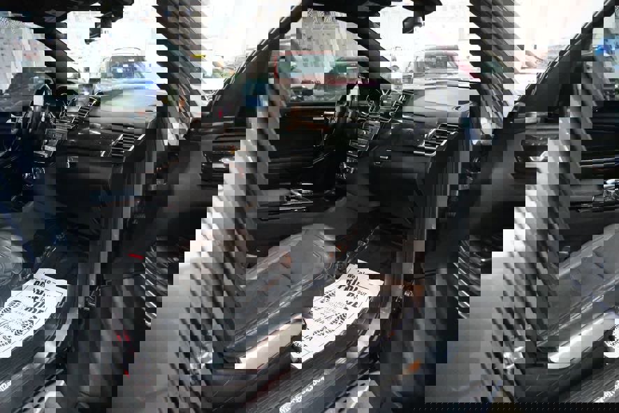 Used 2018 Mercedes-Benz GLS 550 4MATIC image 37