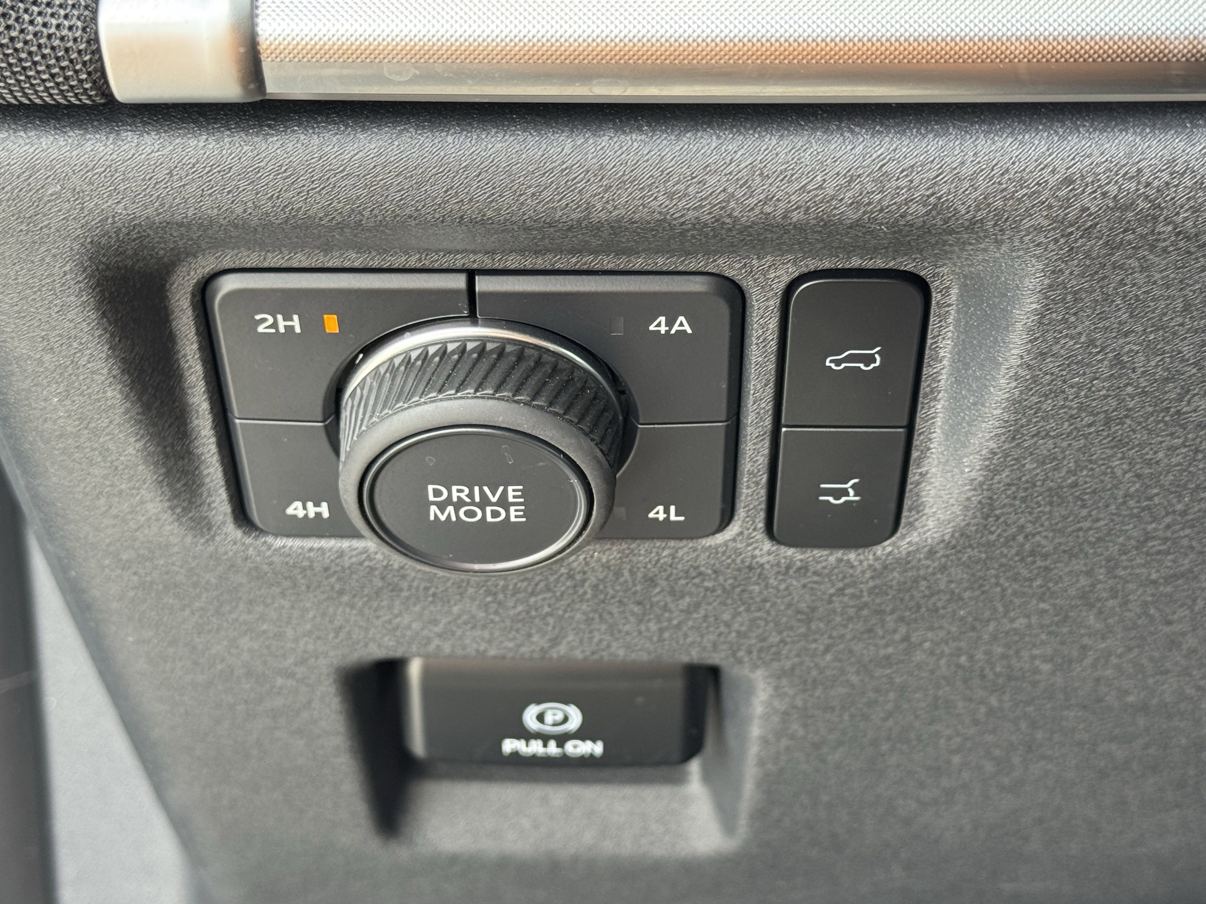 Used 2025 Ford Expedition Platinum AWD/4WD image 26