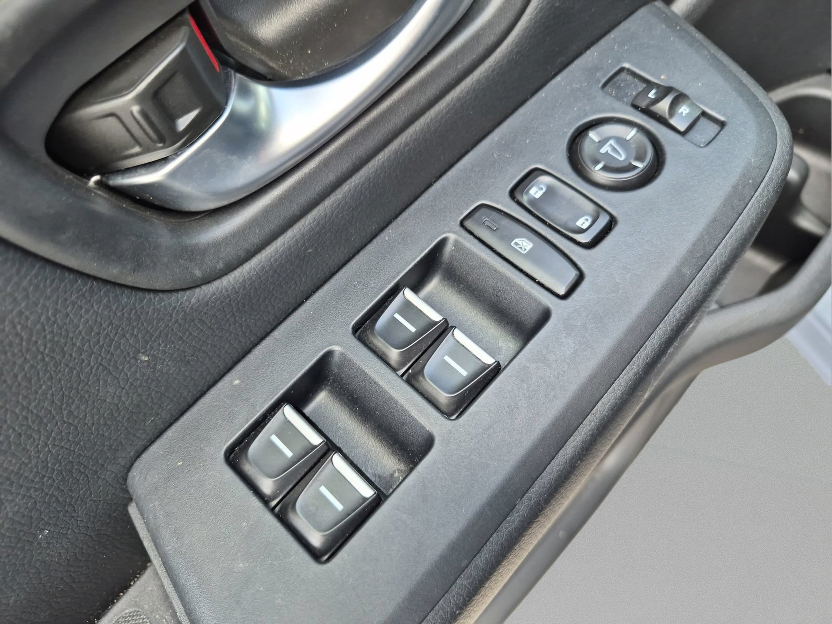 Used 2023 Honda Pilot Touring image 16
