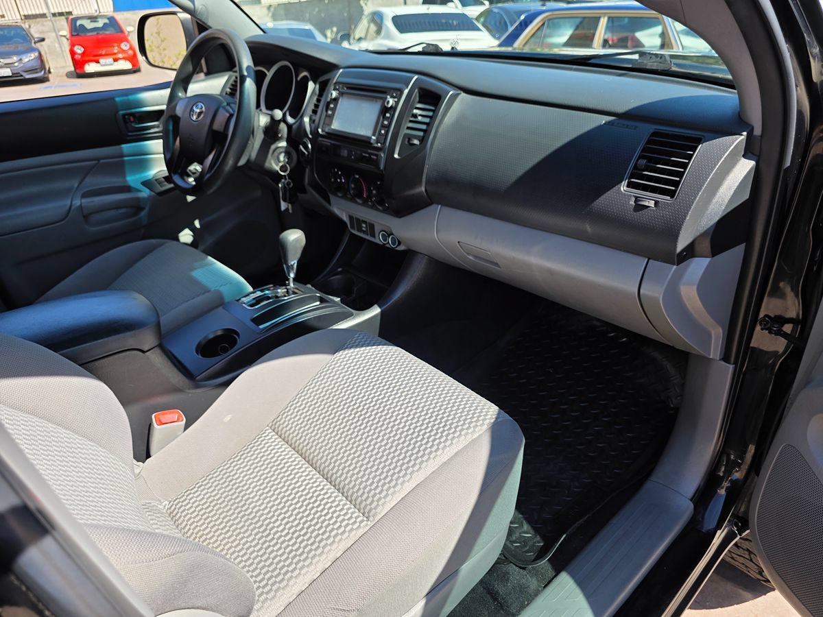 Used 2014 Toyota Tacoma 4x4 Double Cab image 14