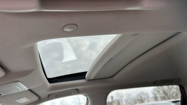 Used 2024 Honda CR-V EX-L image 11