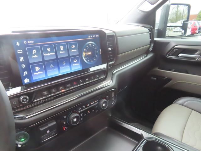 Used 2024 Chevrolet Silverado 2500 ZR2 w/ Technology Package image 38