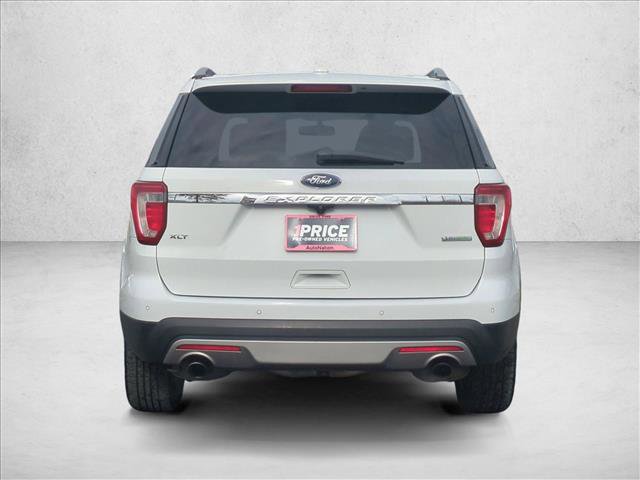 Used 2016 Ford Explorer XLT w/ Equipment Group 202A image 7