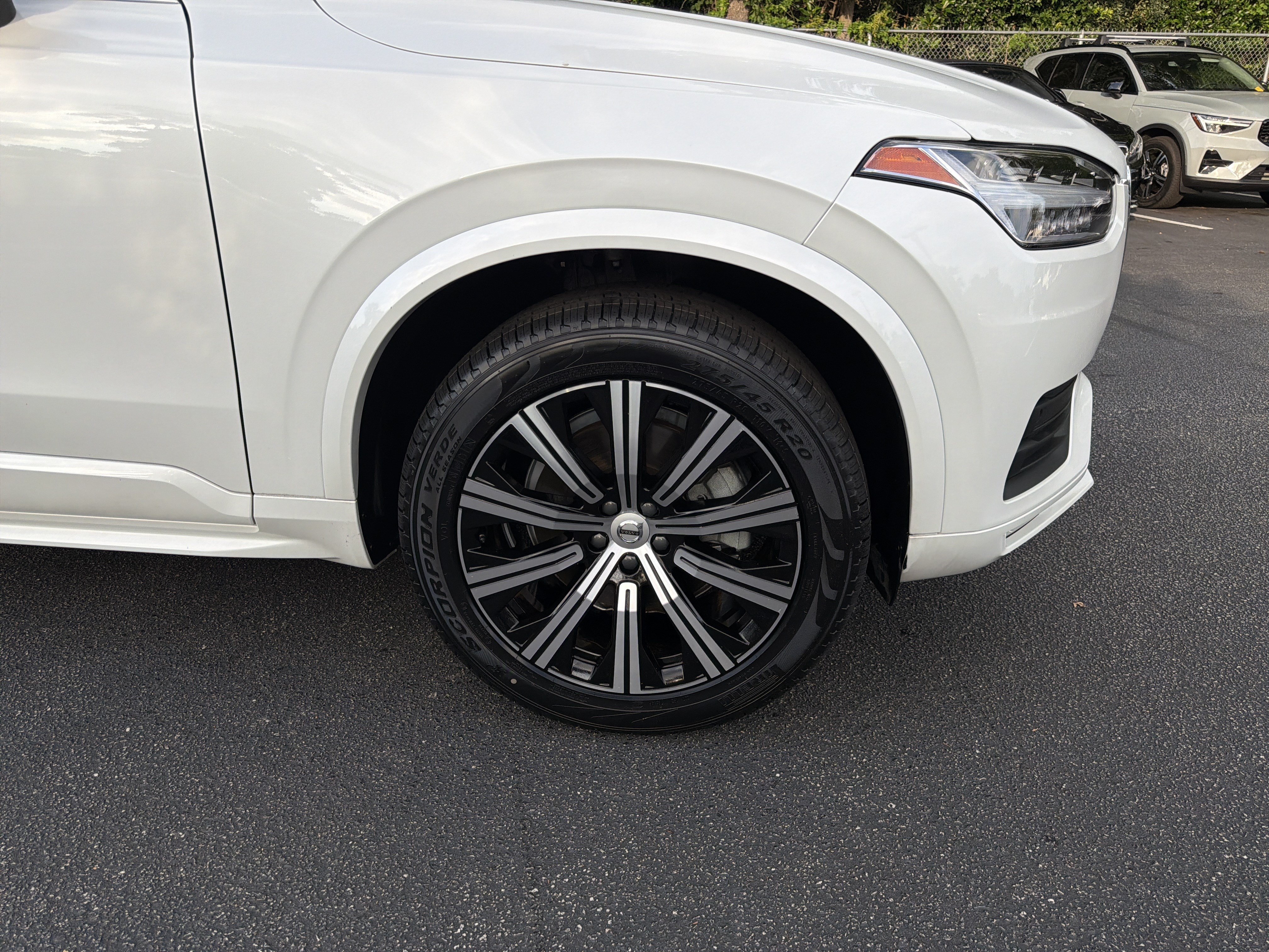 Certified 2023 Volvo XC90 B5 Core w/ Protection Package Premier AWD/4WD image 13