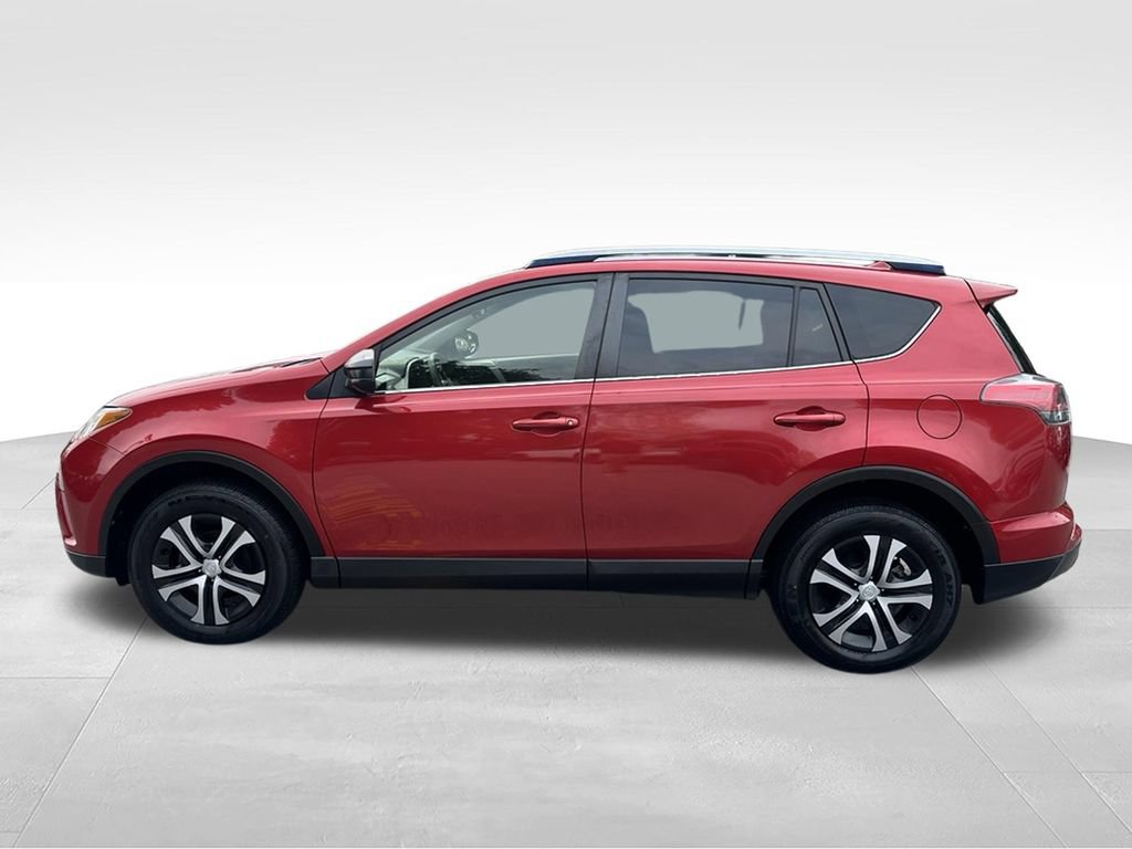 Used 2017 Toyota RAV4 LE w/ All Weather Liner Package AWD/4WD image 4