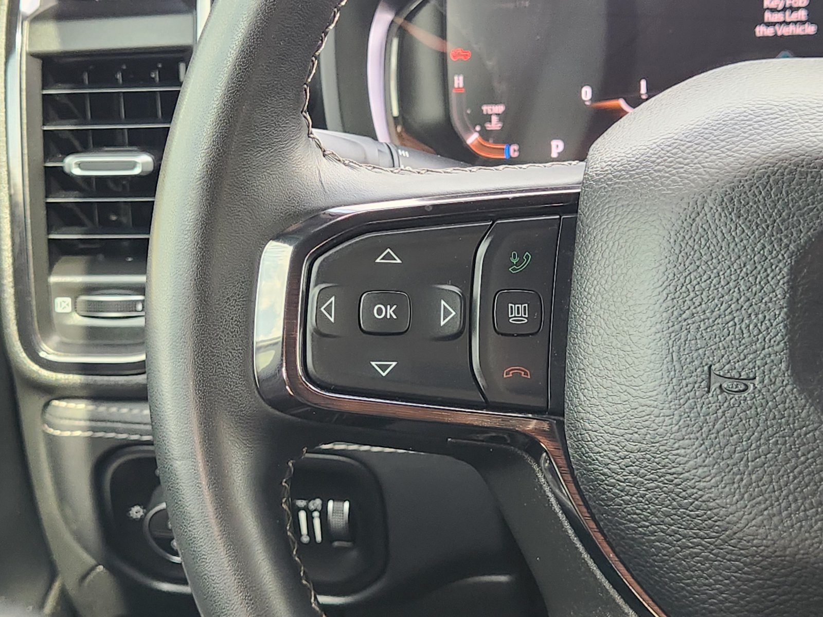 Used 2024 RAM 1500 Limited AWD/4WD image 28