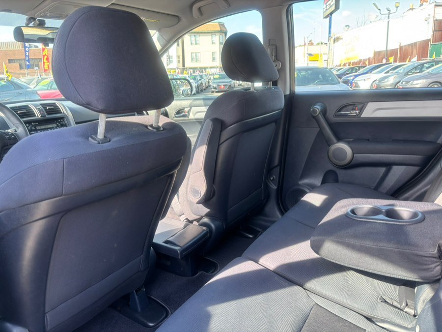 Used 2011 Honda CR-V LX image 28