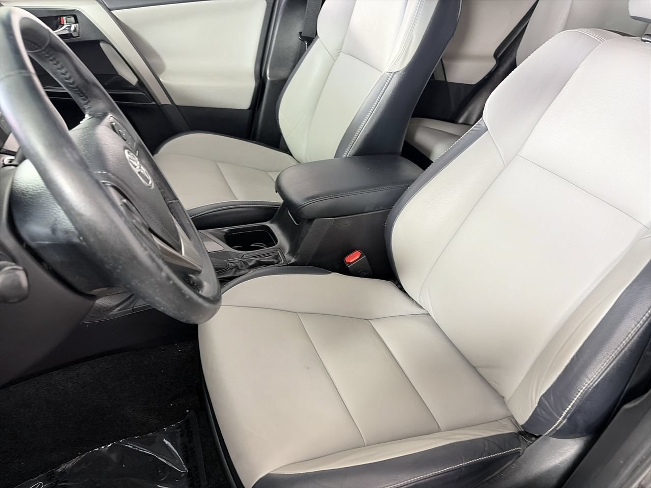 Used 2018 Toyota RAV4 Limited w/ Protection Package FWD image 20