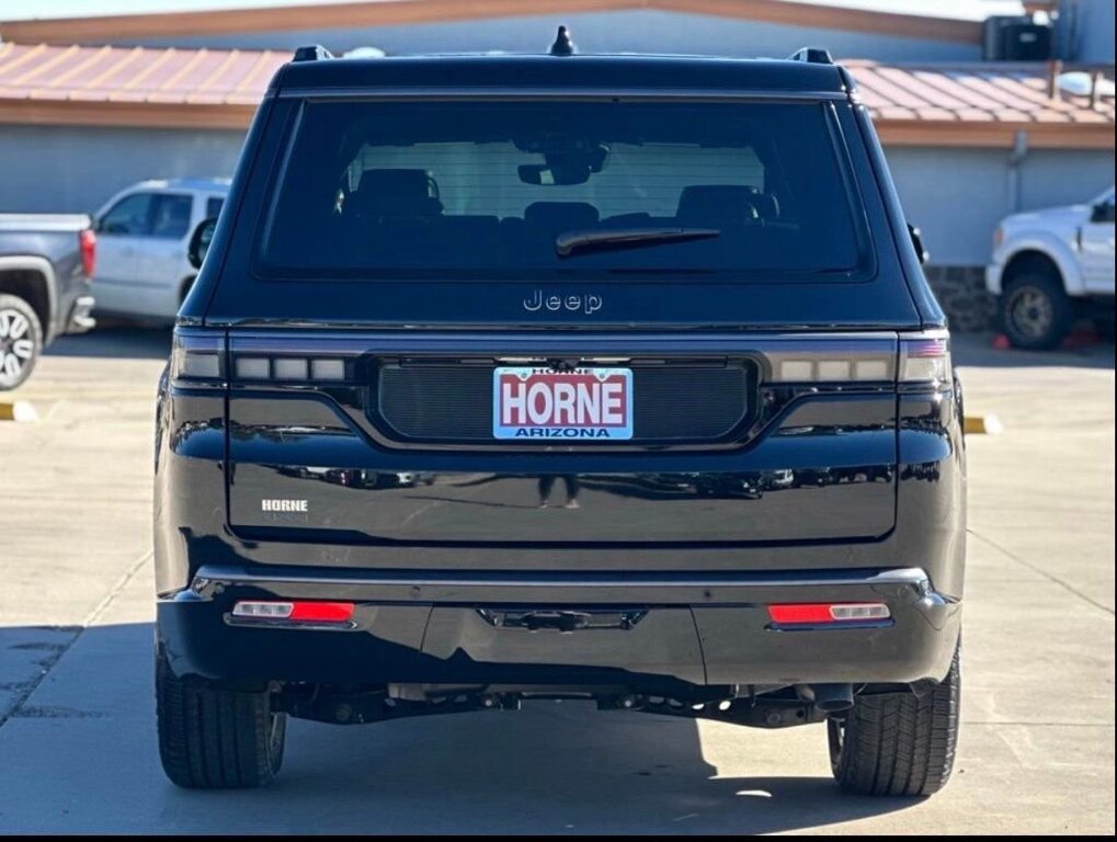 New 2026 Jeep Grand Wagoneer Limited image 4