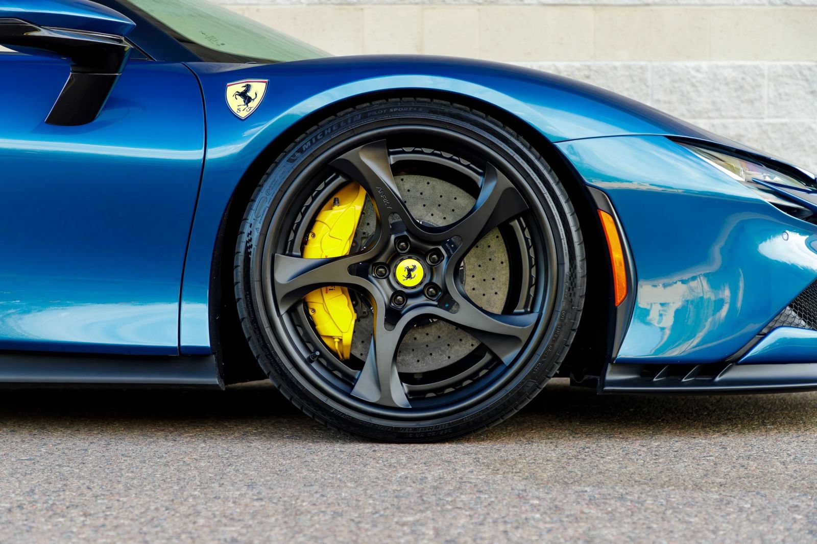 Used 2023 Ferrari SF90 Spider AWD/4WD image 84