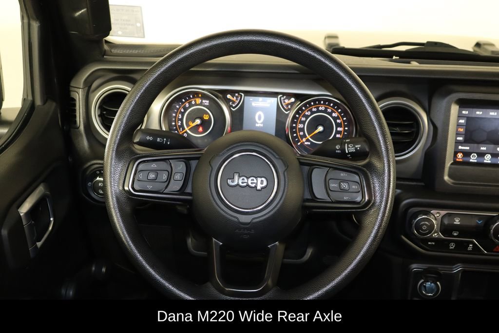 Used 2022 Jeep Gladiator Sport image 7
