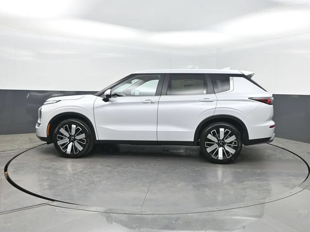 New 2026 Mitsubishi Outlander SE FWD video 3