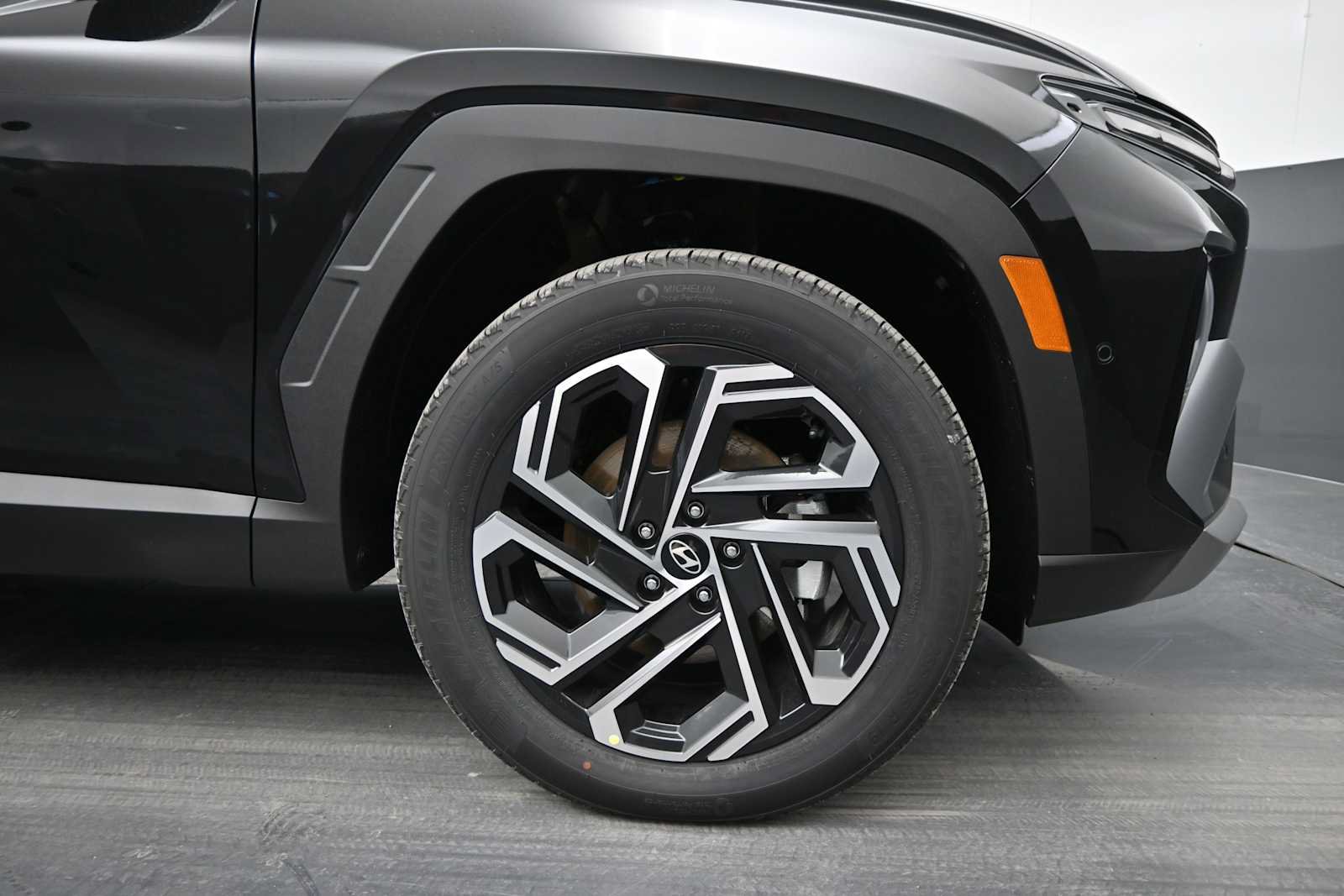 New 2026 Hyundai Tucson Limited AWD/4WD image 10