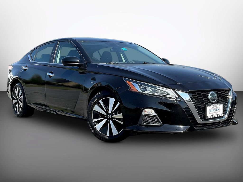 Used 2021 Nissan Altima 2.5 SV FWD image 1