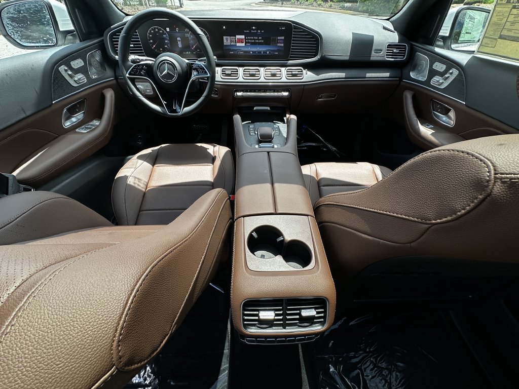 New 2026 Mercedes-Benz GLS 450 4MATIC image 27