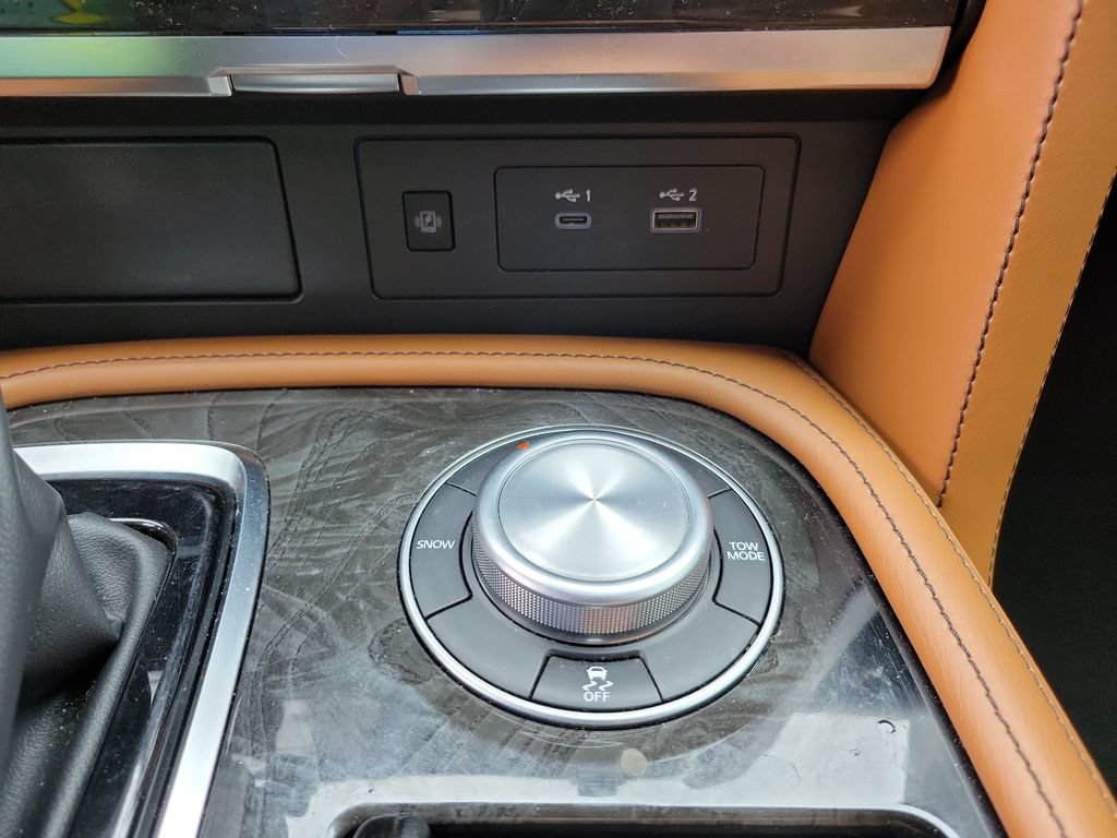 Used 2024 INFINITI QX80 Sensory w/ Cargo Package AWD/4WD image 18
