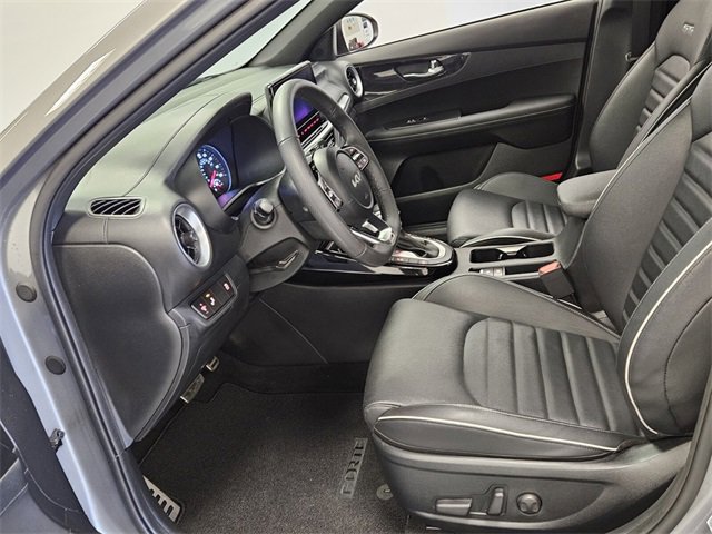 Used 2024 Kia Forte GT-Line w/ GT-Line Premium Package image 5