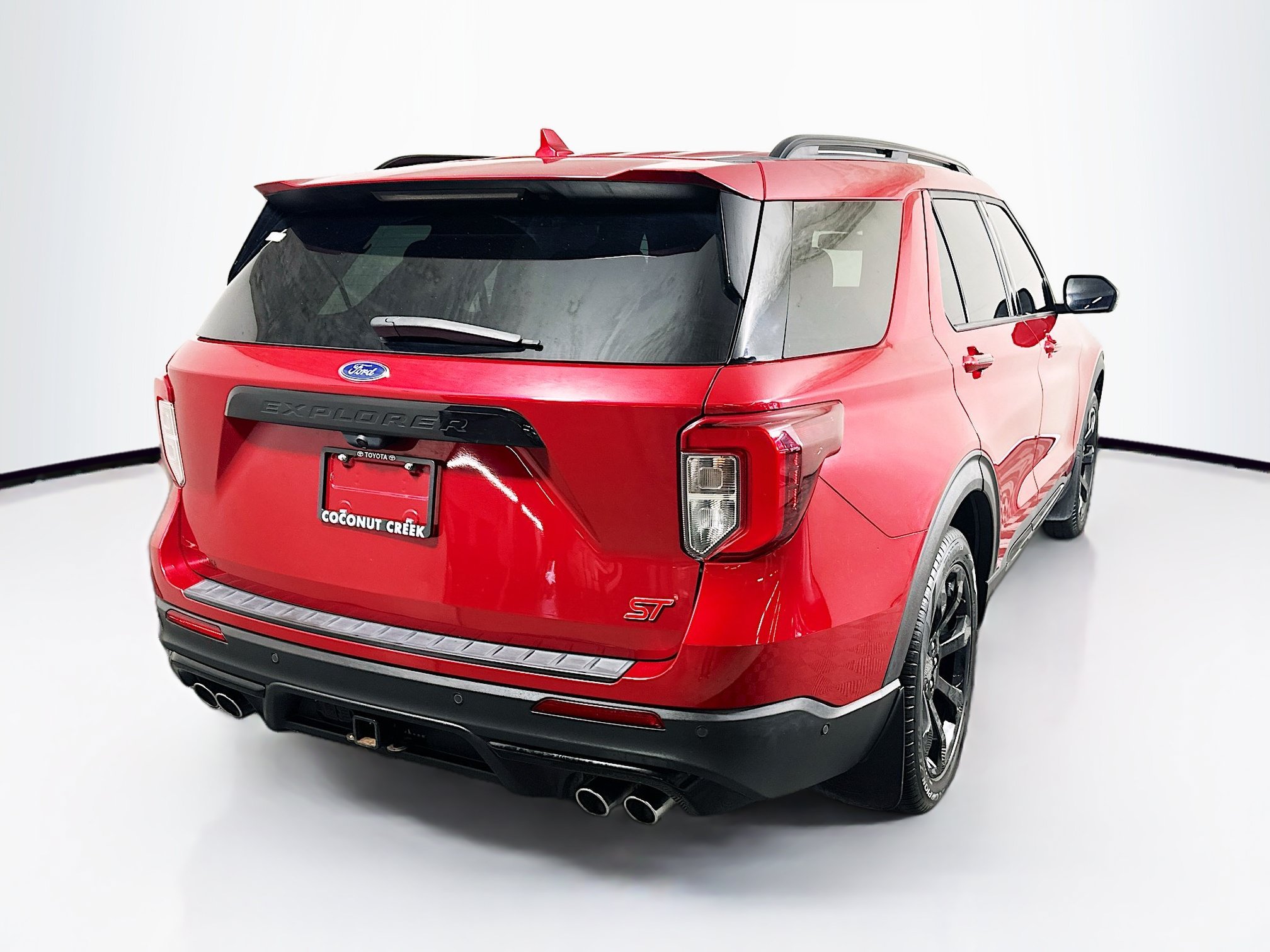 Used 2020 Ford Explorer ST w/ ST Street Pack AWD/4WD image 3