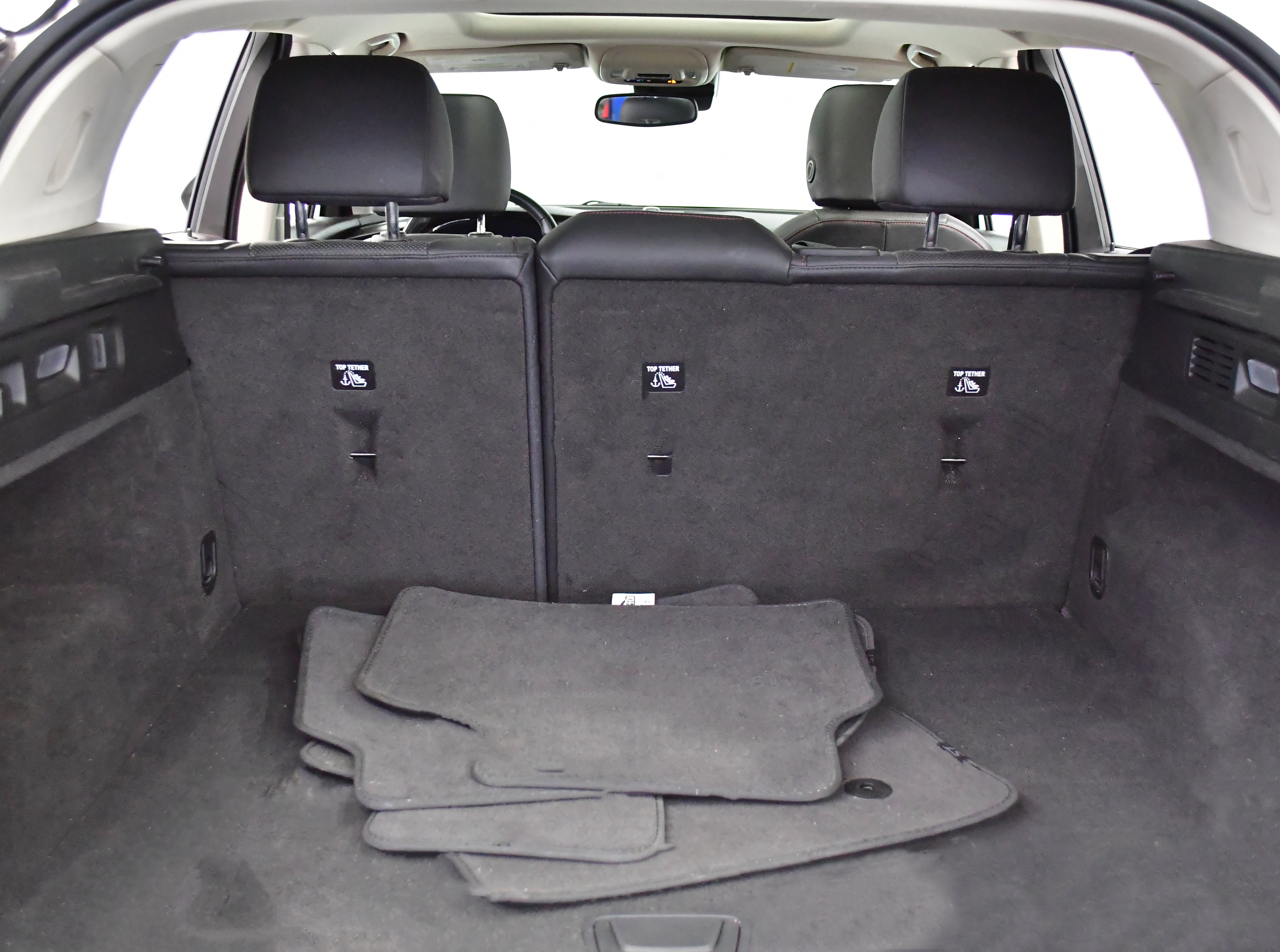 Used 2023 Buick Envision Essence w/ Sport Touring Package image 8