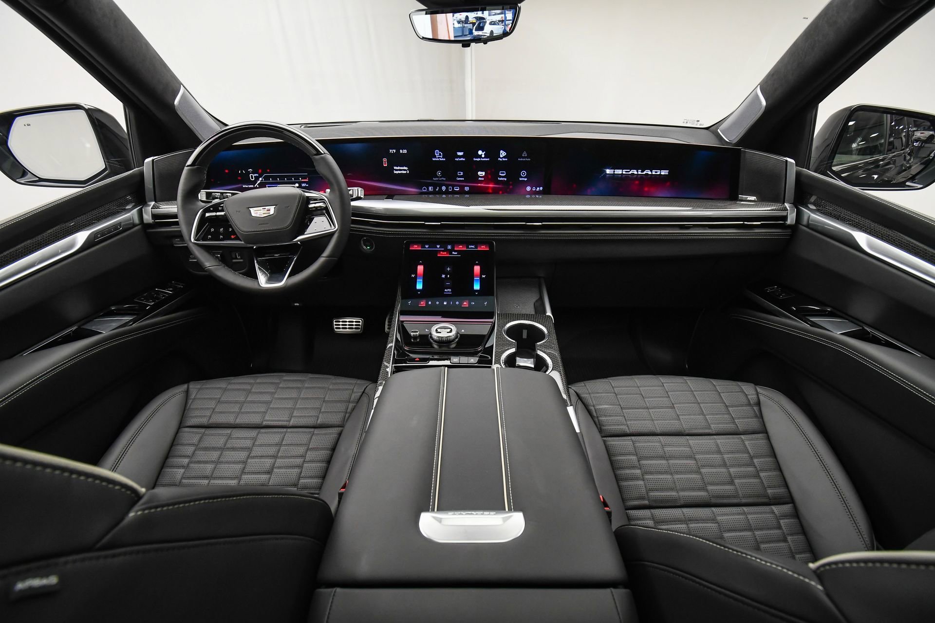 Used 2025 Cadillac Escalade V w/ LPO, ONYX Package image 18