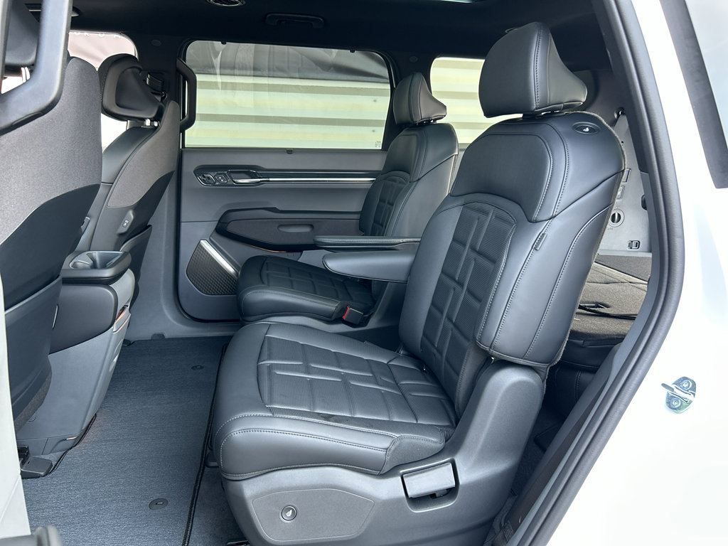 New 2026 Kia EV9 Land w/ Nightfall Edition Package image 11