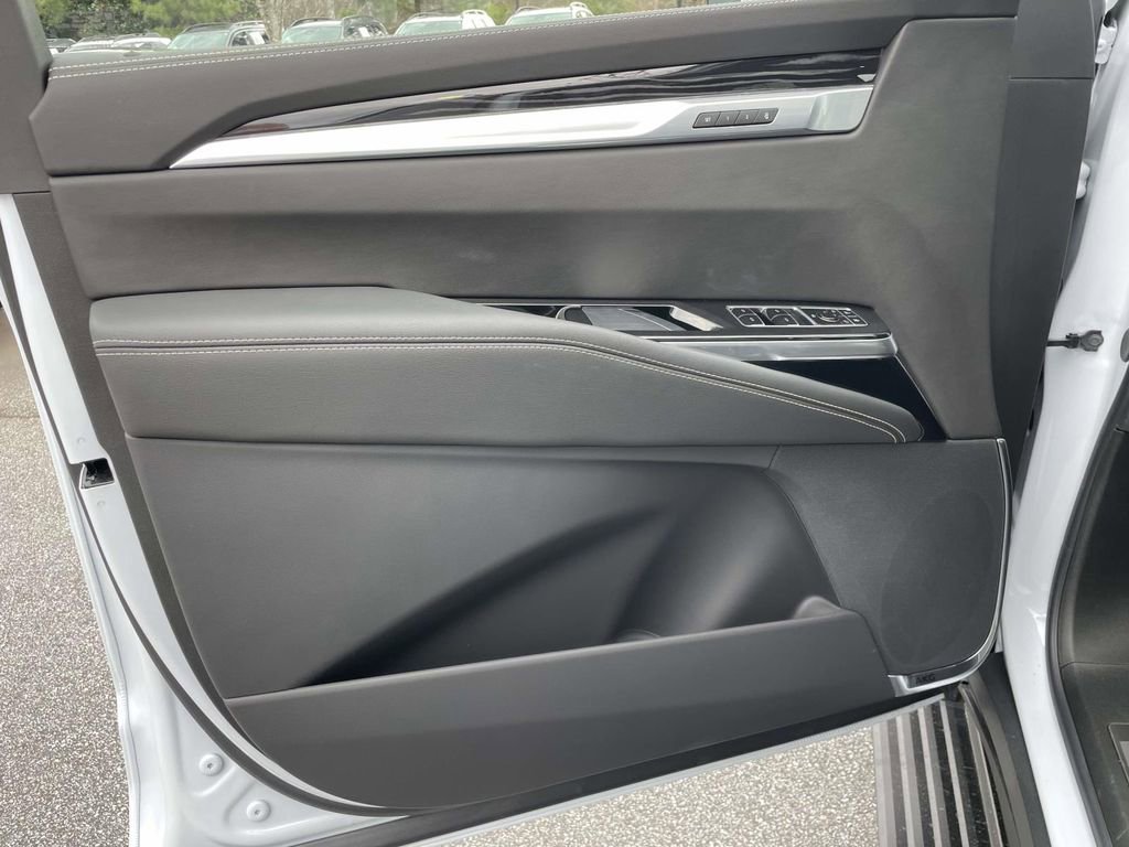 New 2026 Cadillac Escalade ESV Sport w/ Touring Package image 17