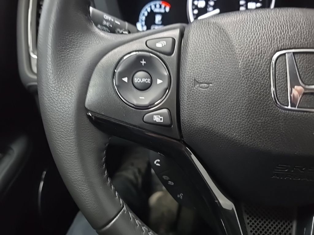 Used 2019 Honda HR-V Touring image 20