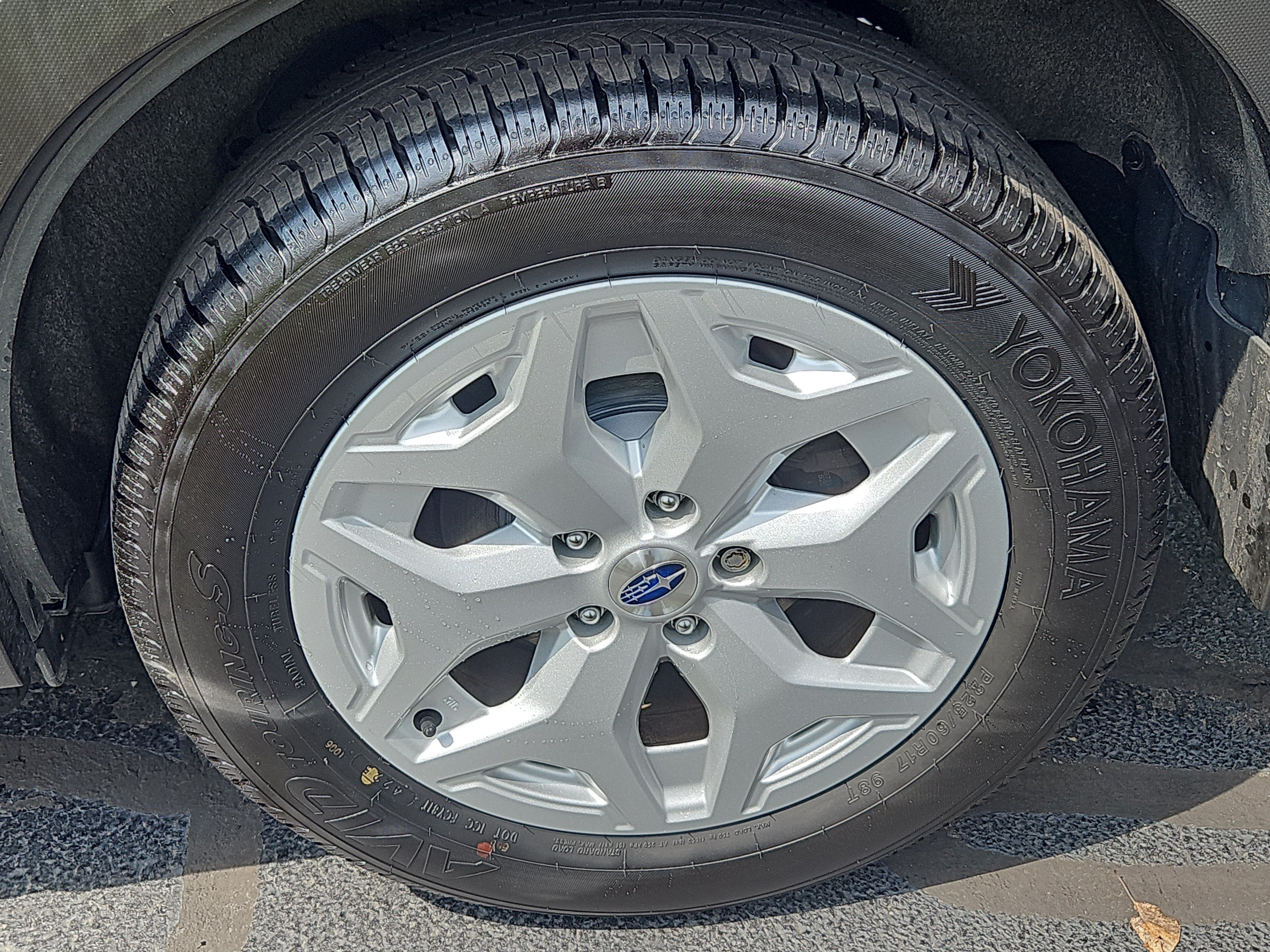Used 2022 Subaru Forester AWD/4WD image 19