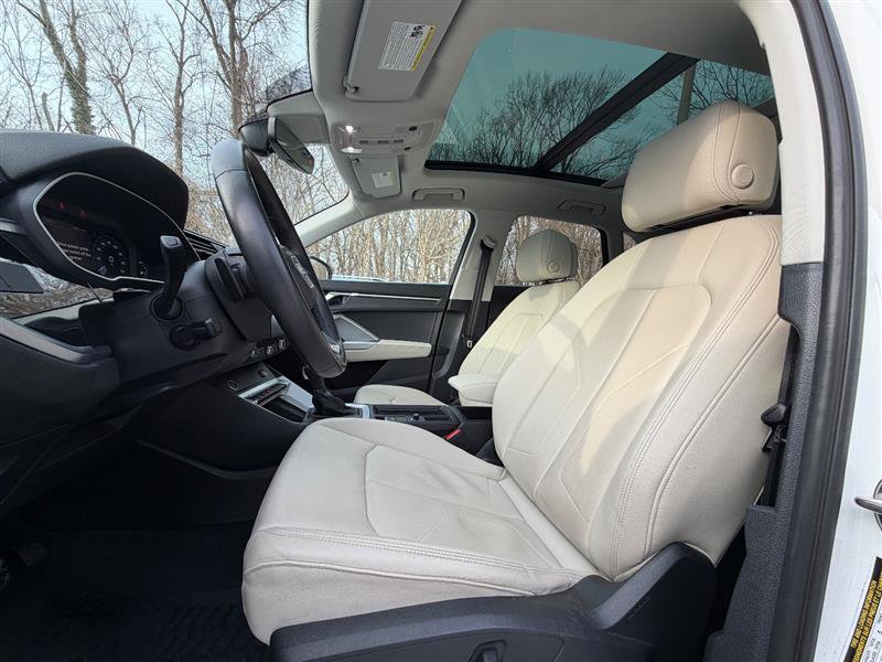 Used 2022 Audi Q3 2.0T Premium w/ Convenience Package image 30