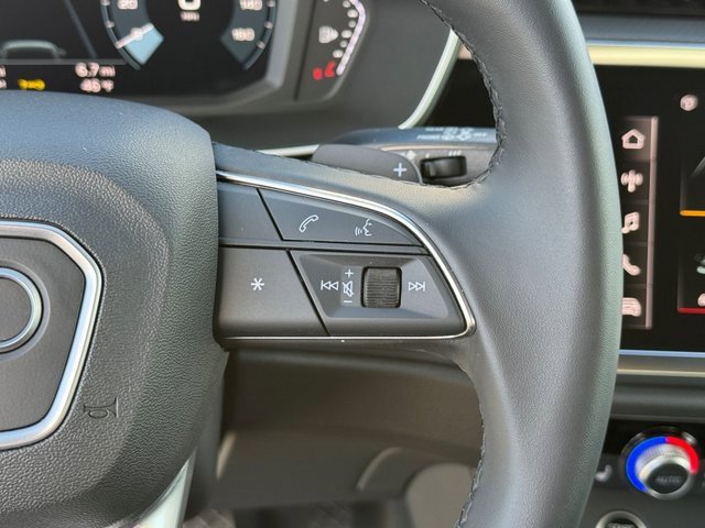 Certified 2025 Audi Q3 2.0T Premium Plus w/ Premium Plus Package image 31