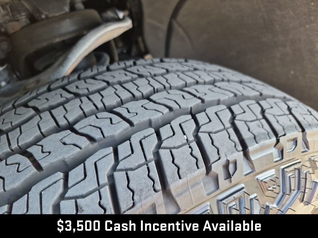 New 2026 GMC Sierra 1500 SLE w/ Preferred Package RWD image 18