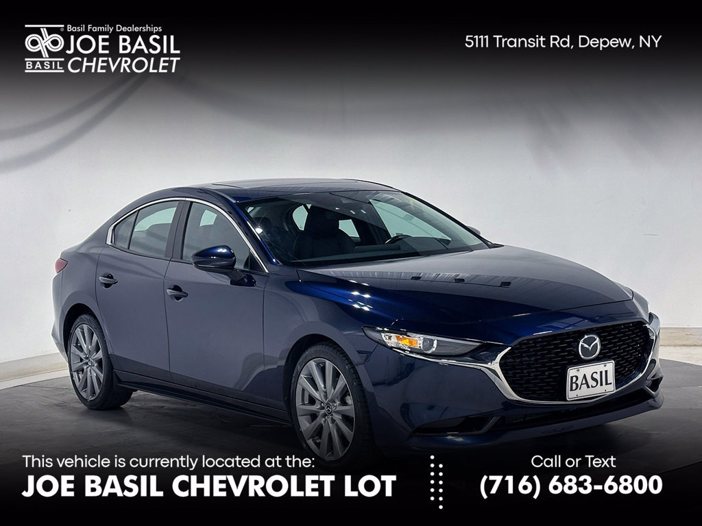 Used 2022 MAZDA MAZDA3 s FWD image 1