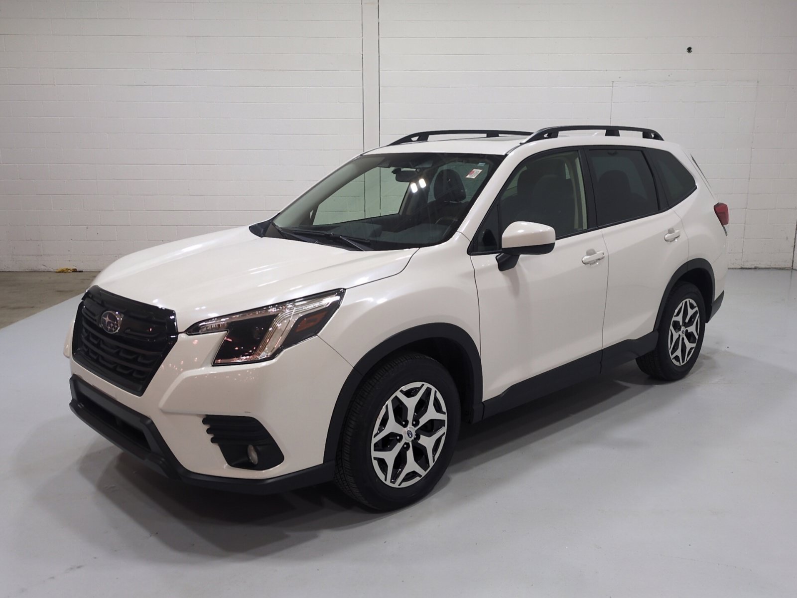 Certified 2023 Subaru Forester Premium AWD/4WD image 7